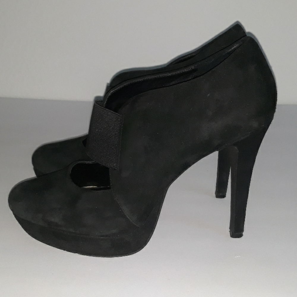 Jessica Simpson Black Suede Heels